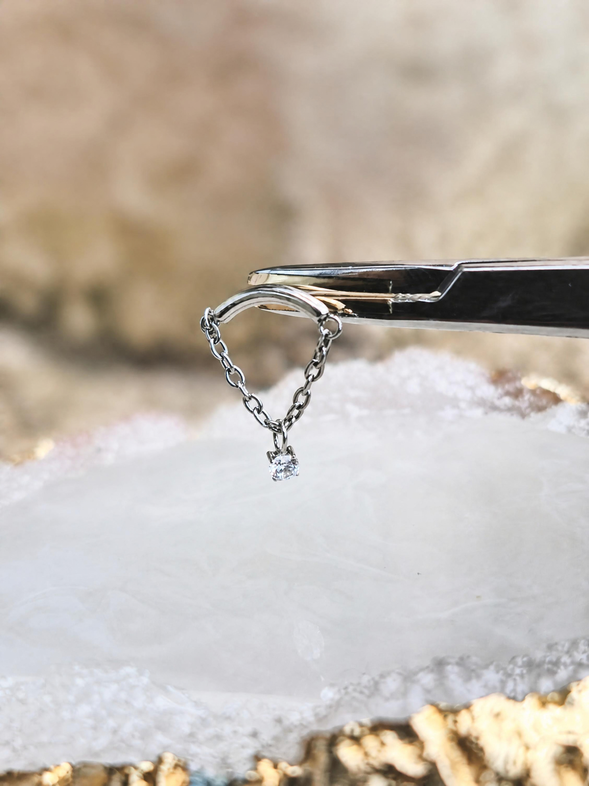 Chain Linked Curved Bar with prong