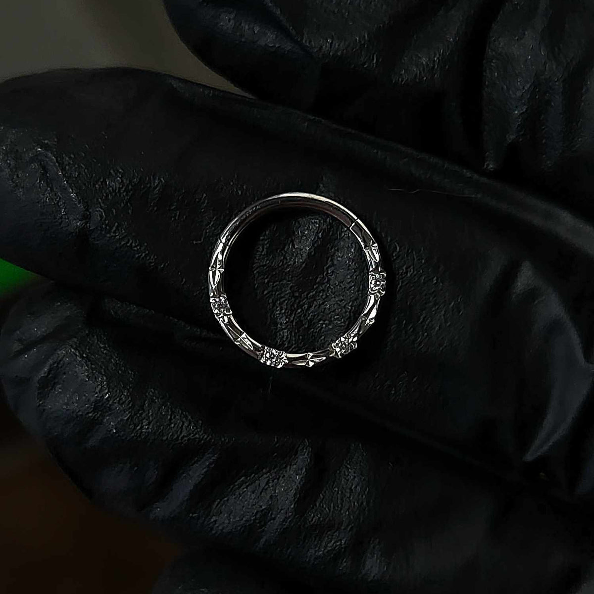 Pave baguette zircon